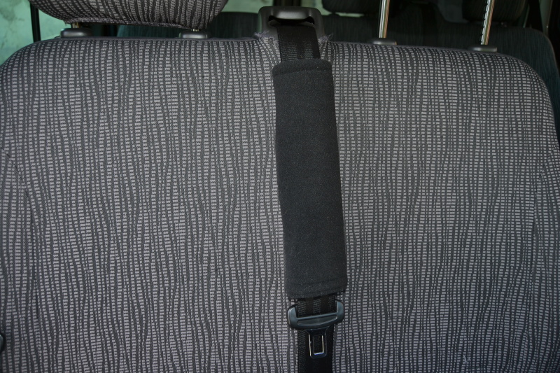 Potah na bezpečnostní pás do auta Dětský svět černý