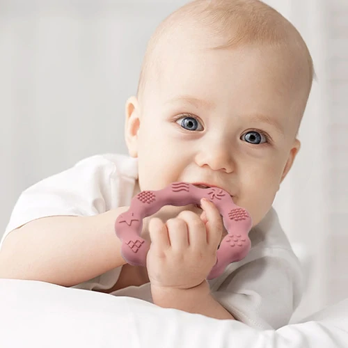 Kojenecké silikonové kousátko BabyOno RING růžové