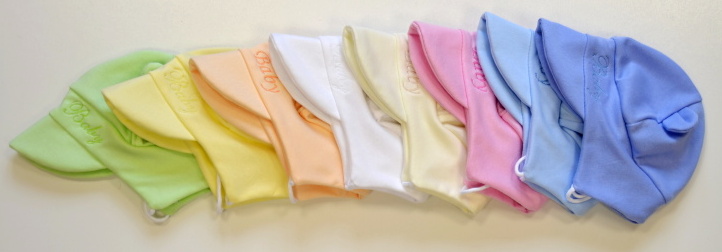 Dětská bavlněná čepička Dětský svět zavazovací s ouškama a kšiltem Baby bílá