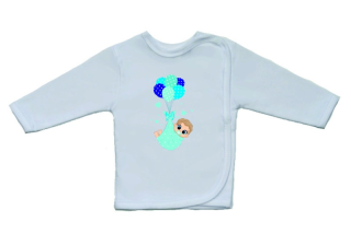 Kojenecká košilka Gama bílá s velkým obrázkem miminko chlapeček s balónky